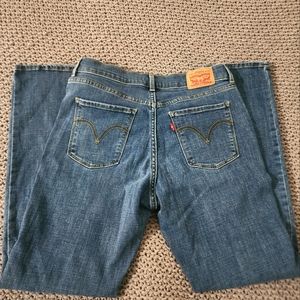Levis